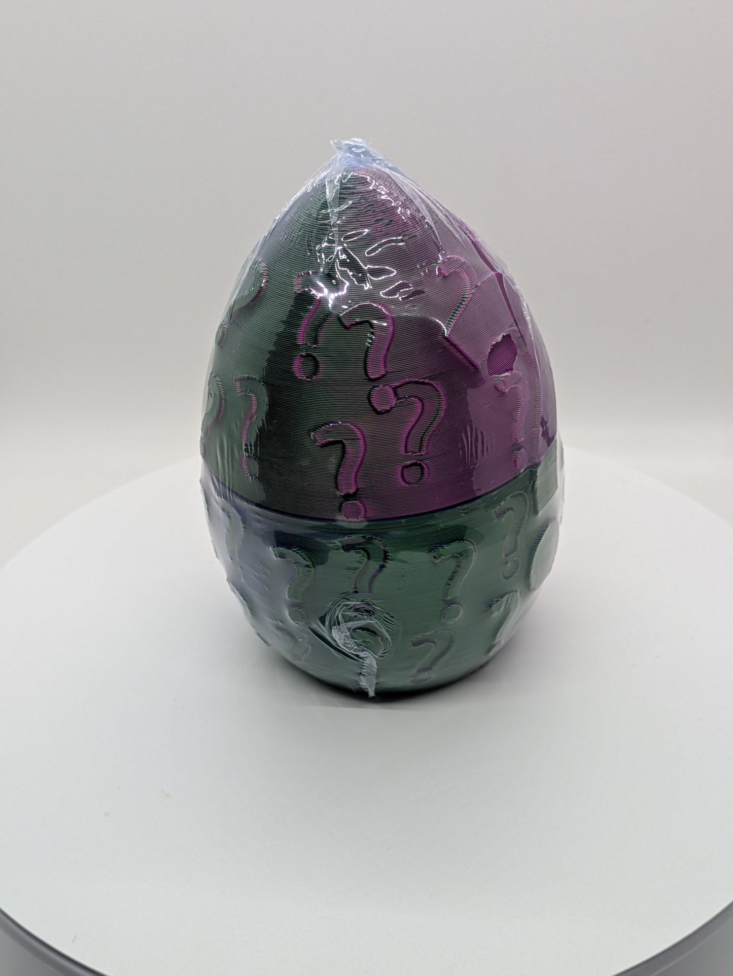 Mystery Egg contains 2 items