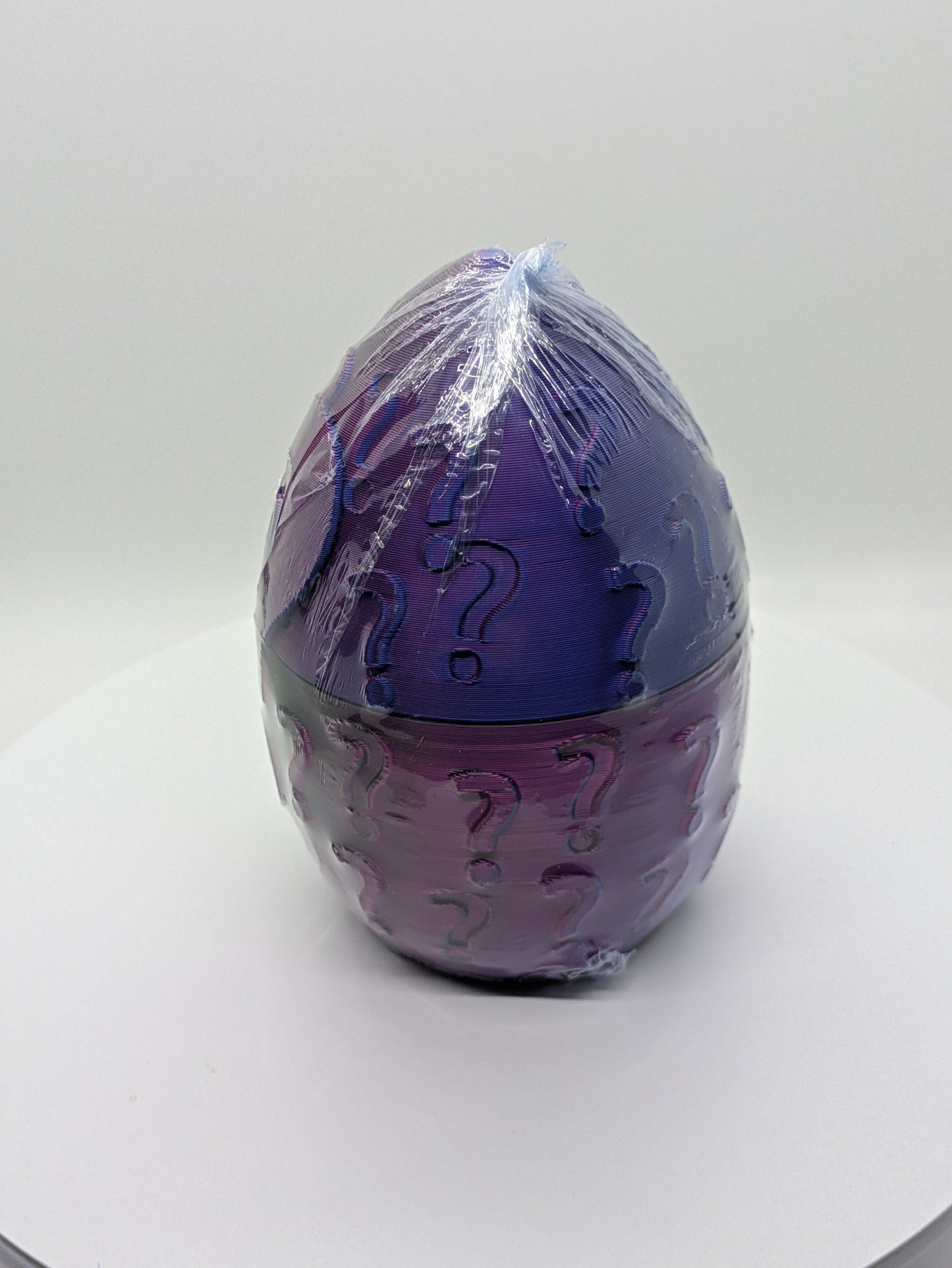 Mystery Egg contains 2 items