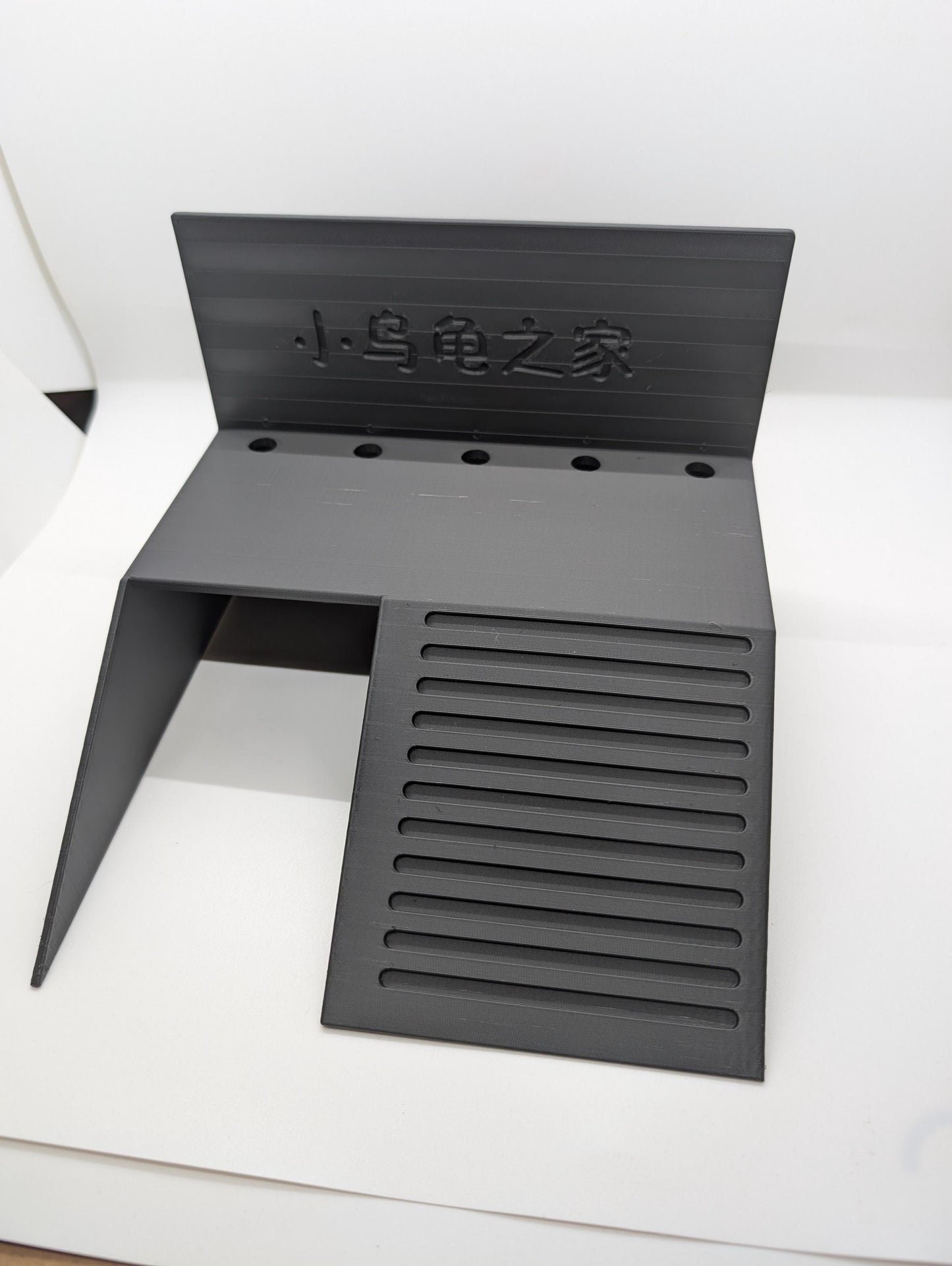 Turtle house with platform for sun bathing. best for small turtles to climb.